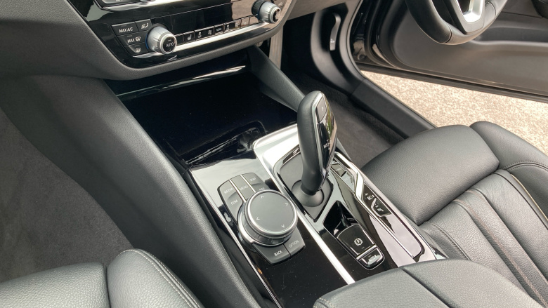 BMW 5 Series 530e SE 4dr Auto Saloon